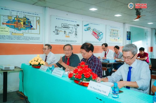 Đánh giá đề tài nghiên cứu khoa học cấp trường của giảng viên Khoa Công nghệ kỹ thuật ô tô